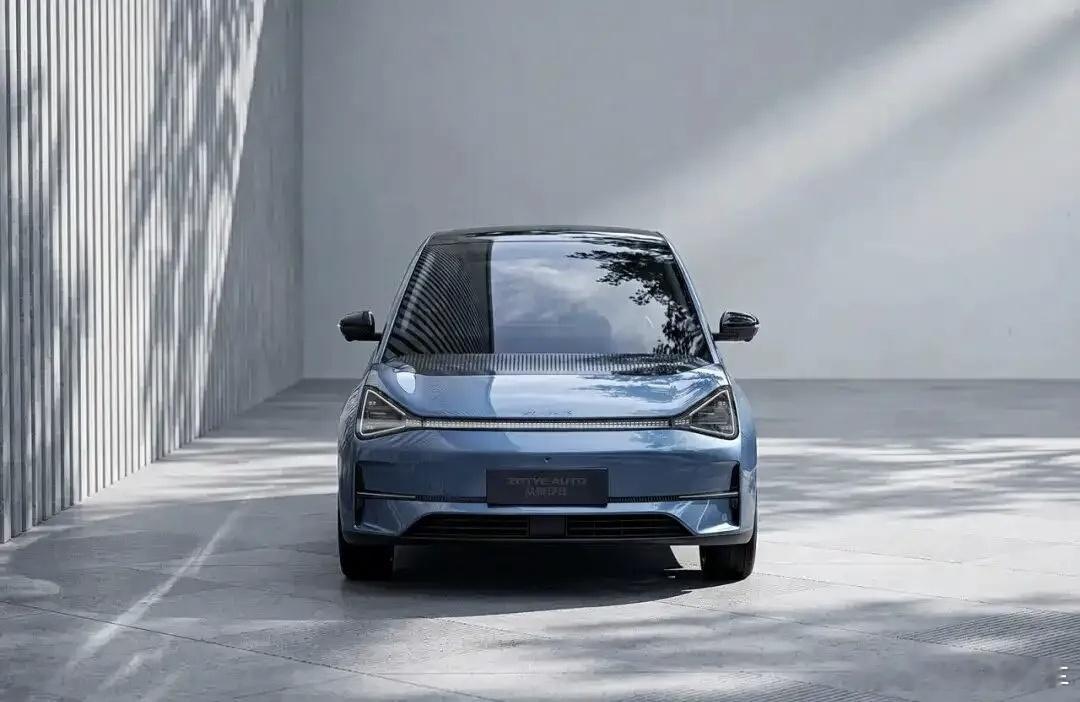 看看谁回来了！众泰汽车！人家这回带着原创设计来了众泰Wink Y01，一款纯电小