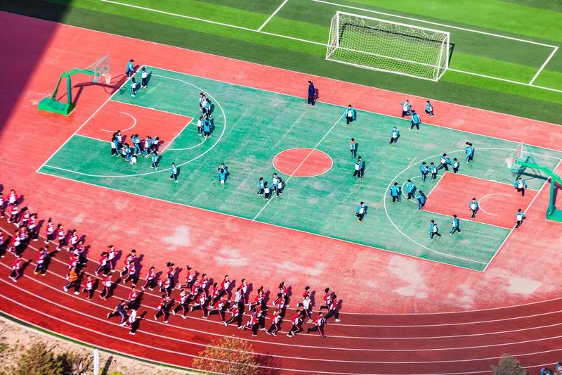 2025年11月21日温州平阳县，平阳12岁学生体育课意外受伤致残，家属索赔80