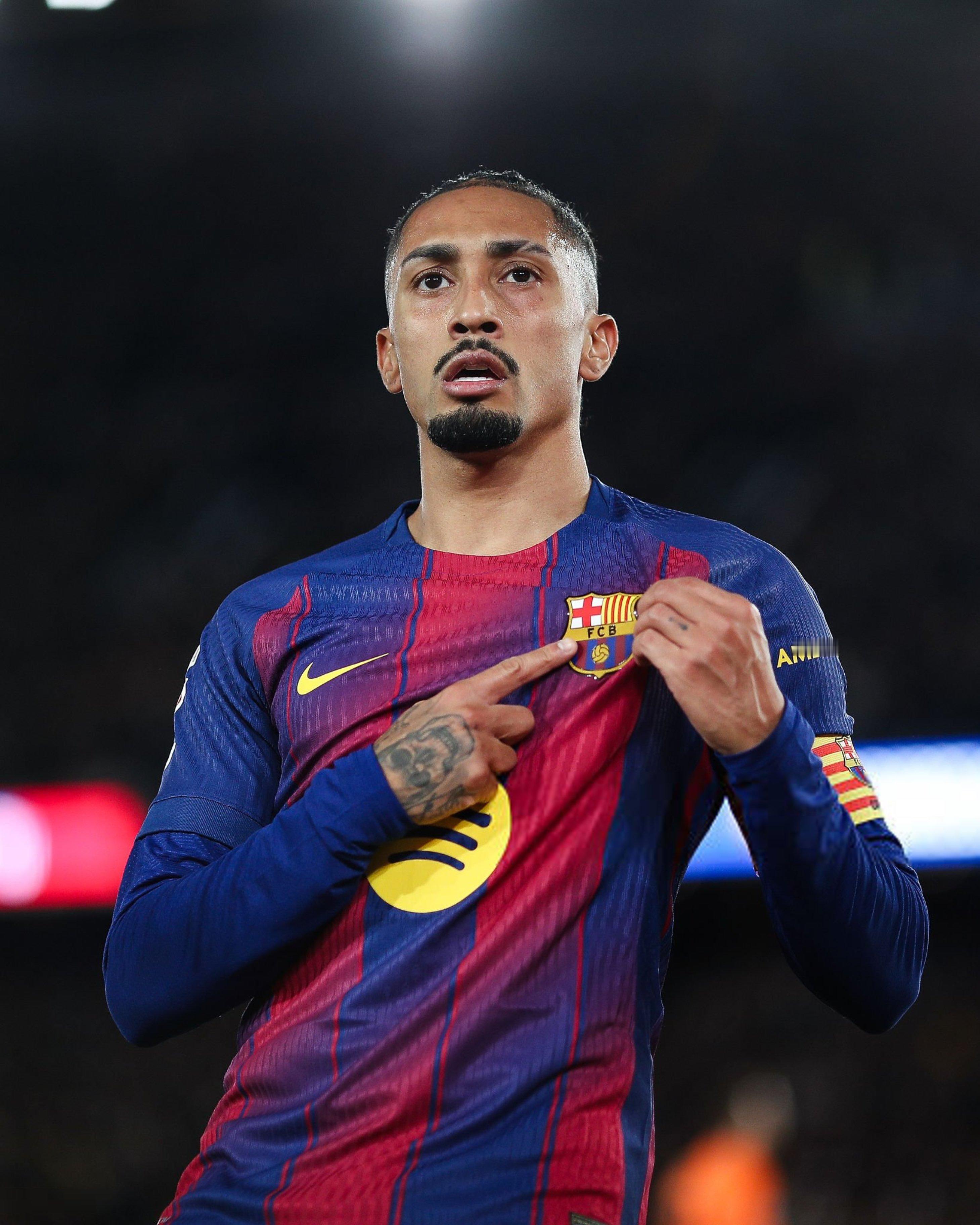 体育 | 拉菲尼亚没有经纪人，因为他一刻也没有考虑离开巴塞罗那。❤️💙巴萨3比