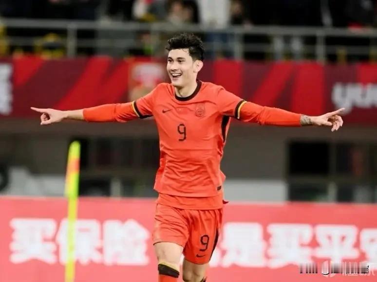 拜合拉木将加盟成都蓉城，那么未来他在球队的定位是什么主力还是替补？
诚然拜合拉木