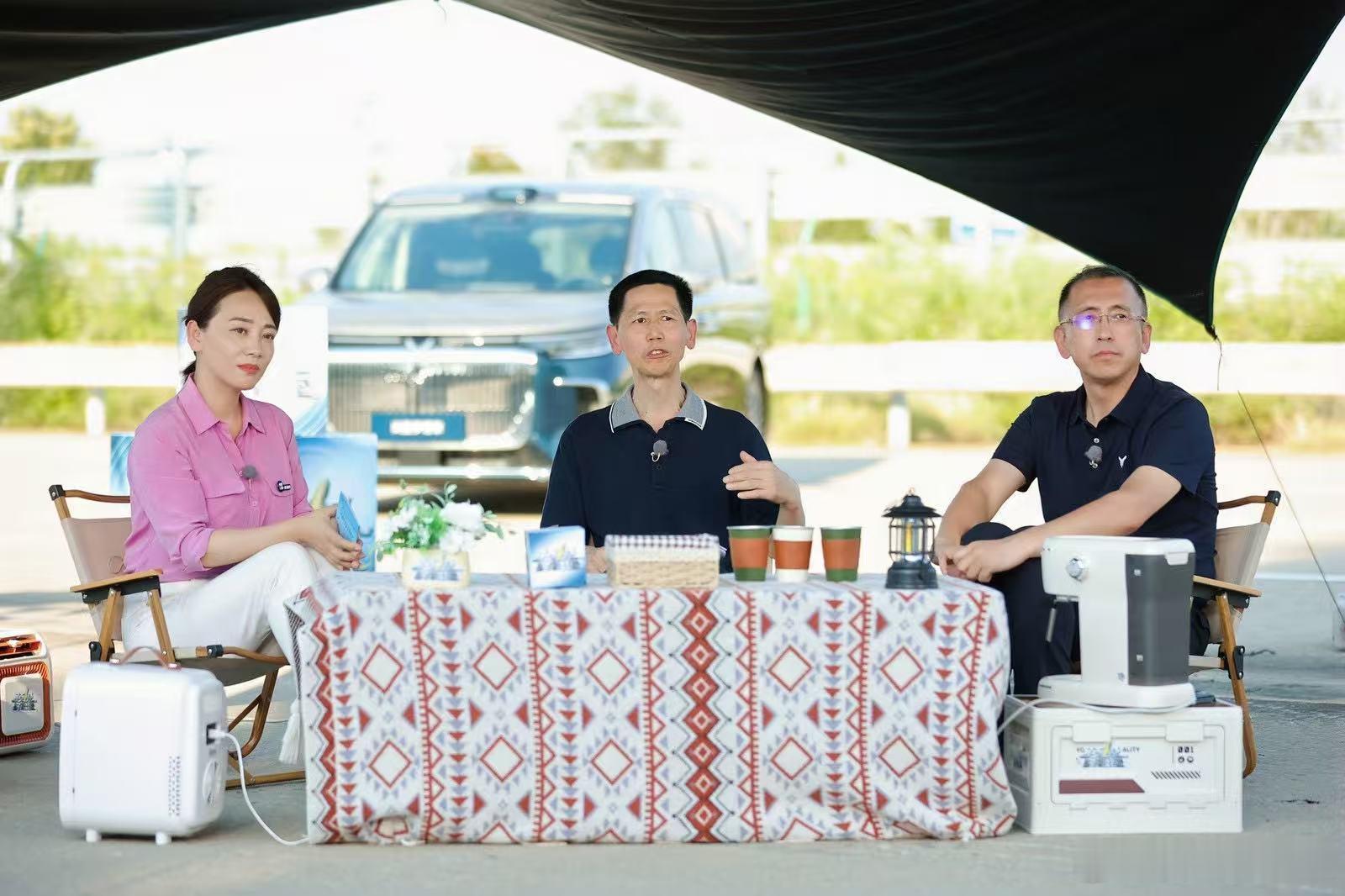 【岚图发布“岚海智混”技术，续航超1400km，5C超充12分钟补能60%！】岚
