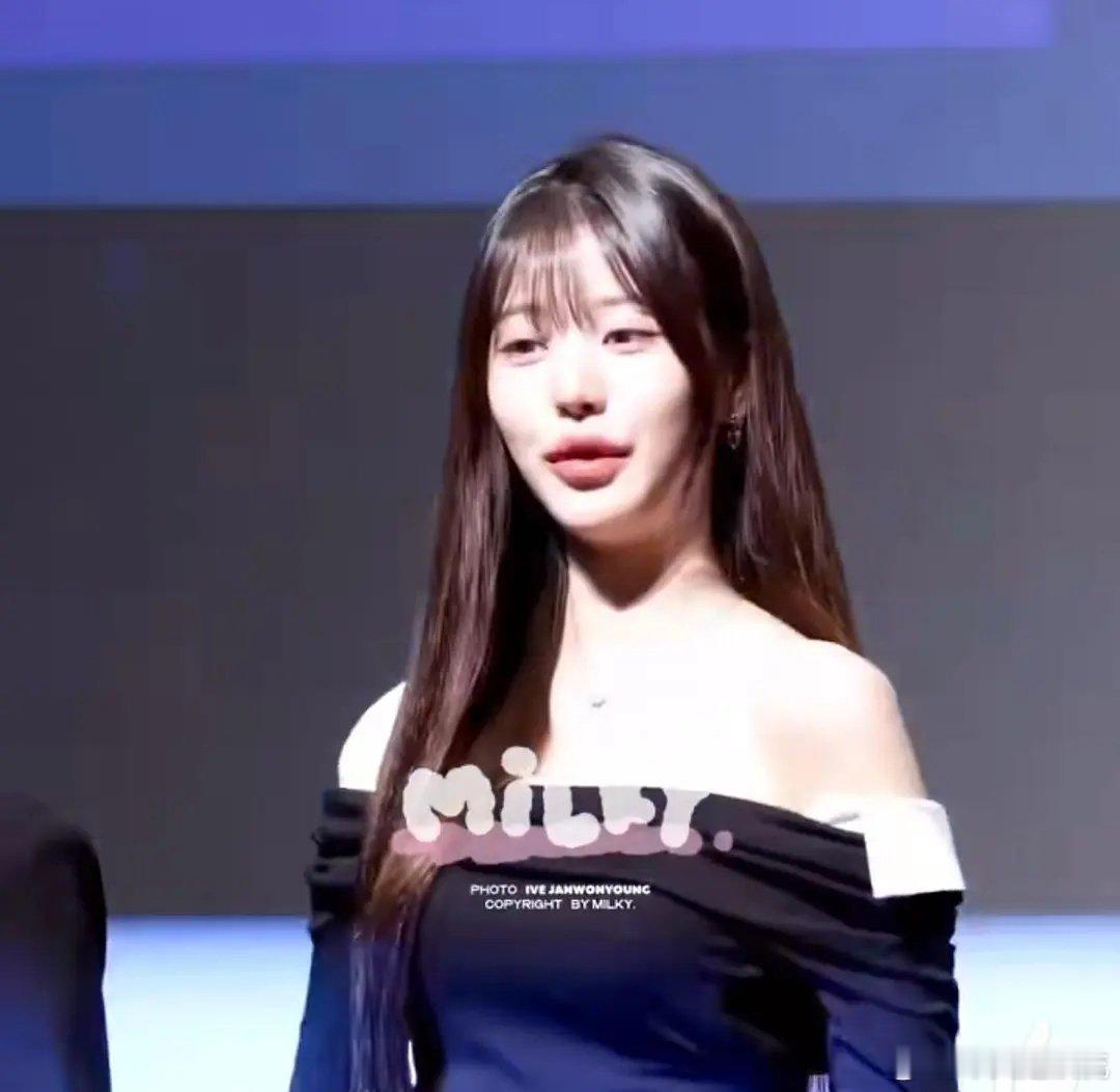 张元英的脸怎么怪成这样了 ​​​