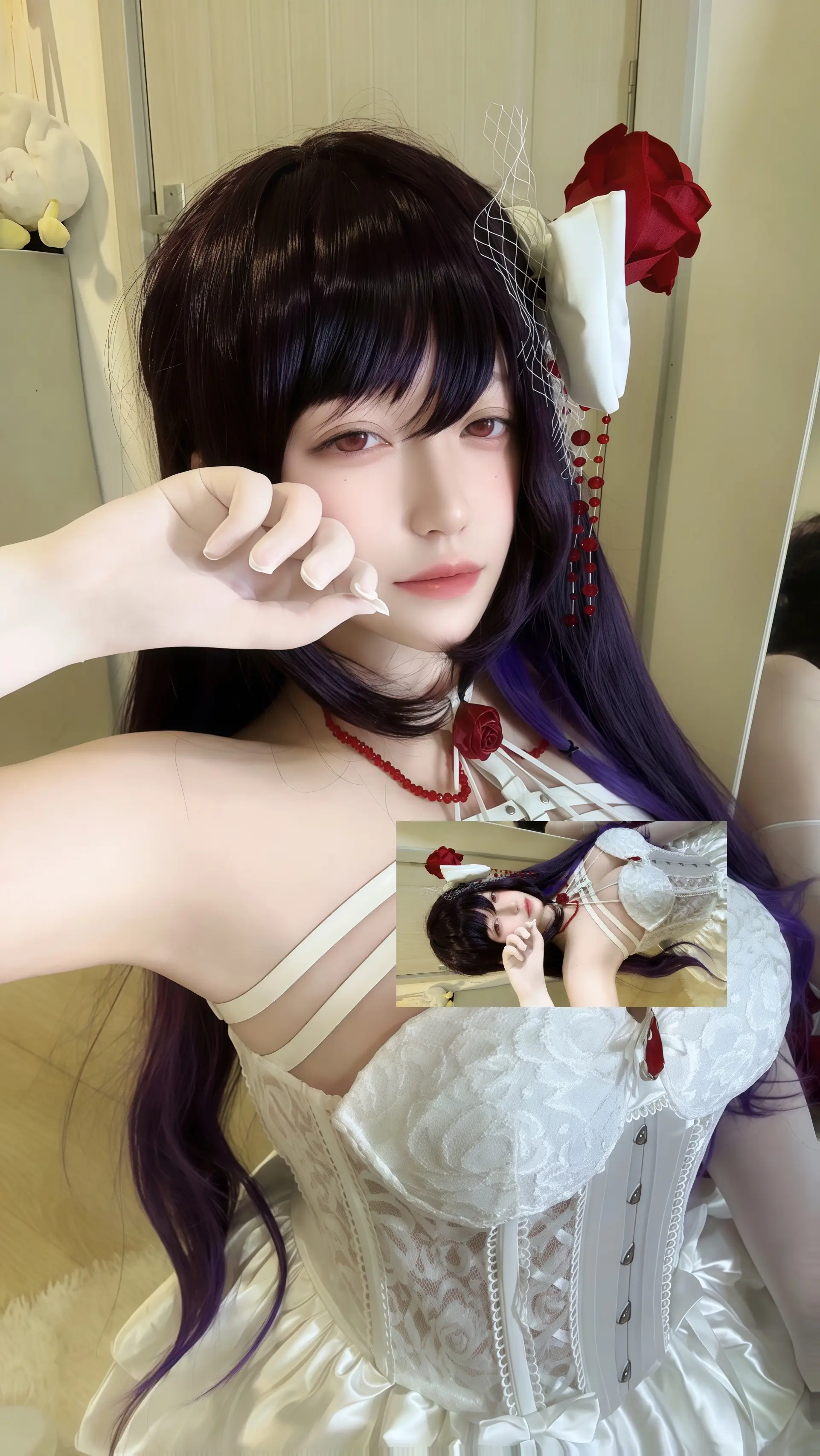 如果你看向我，我会温柔的融化像火山中的血。