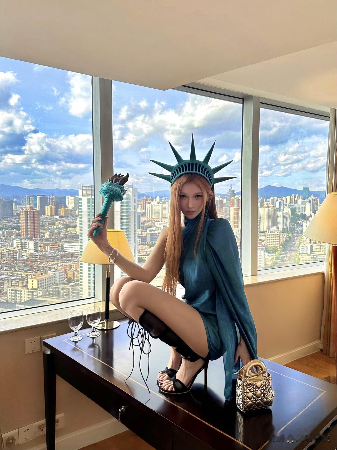 有点疑惑，为什么美国的消费是全世界第一，而且是绝对的第一，他们不过3亿多人口，就