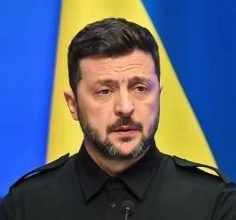 乌克兰冤不冤。四年多的时间，四年多的拼杀，硬生生把 俄罗斯 从一个超级大国打成了