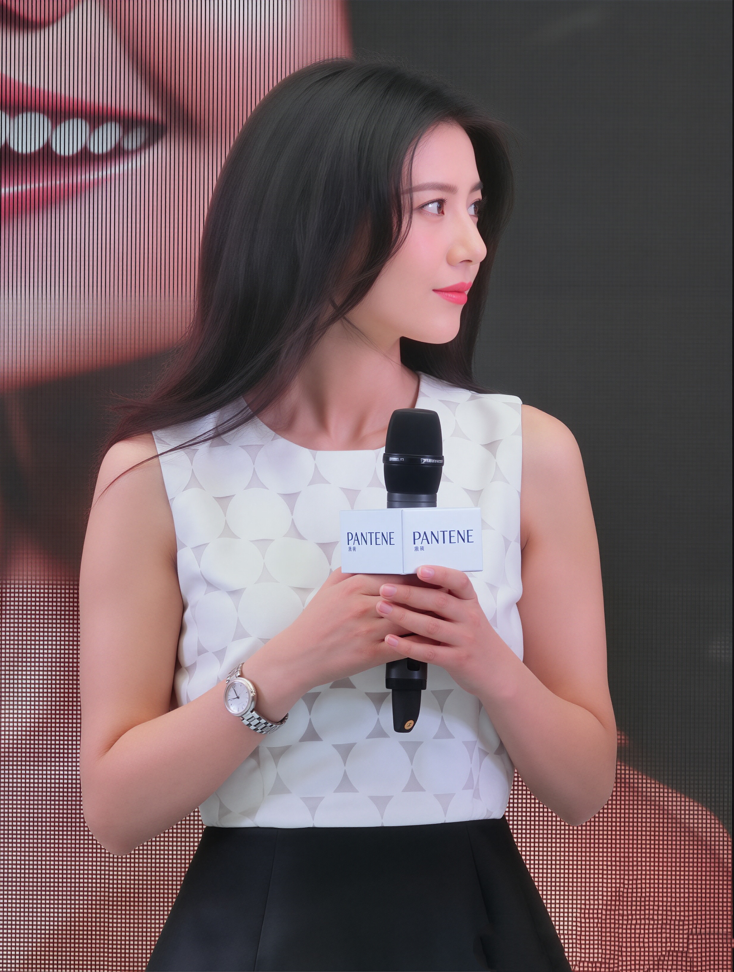 高圆圆 雷军一句话卖出一辆车