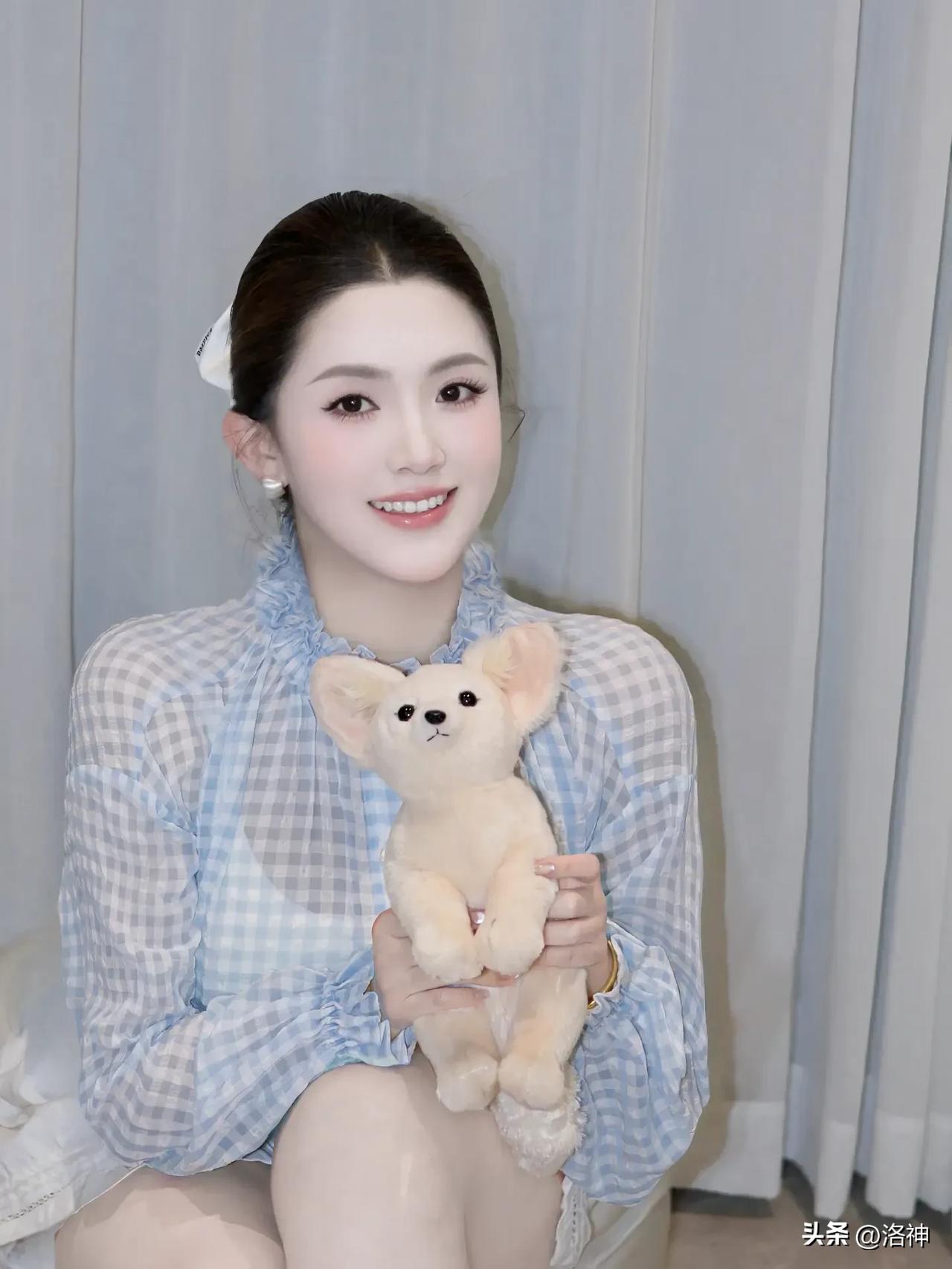 小狐好可爱
屏幕前的你也是！！