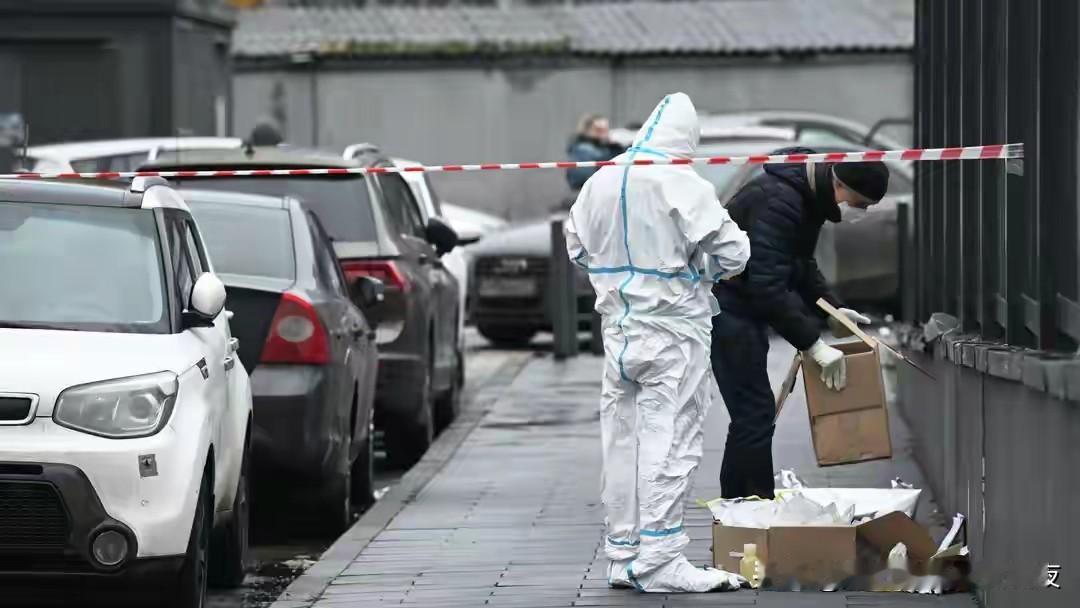 乌军还没降，莫斯科先漏成筛子，俄将军被炸死，普京叛徒越抓越多