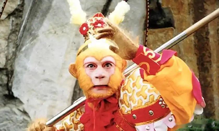 西游记后的花果山七大圣都是谁？
平天大圣牛魔王，乃是上古战神蚩尤陨落后的化身，法