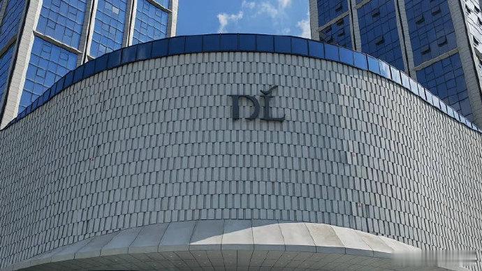 【胖东来销售额突破200亿 比去年全年高出30亿元】记者从胖东来官网获悉，截至2