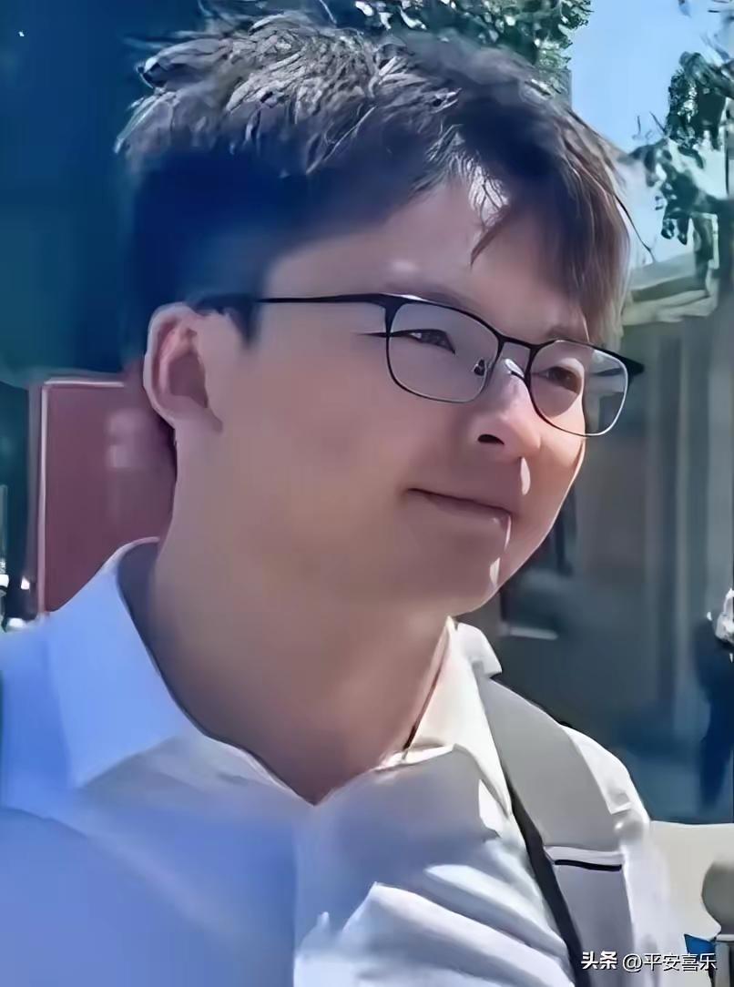 给追风小叶点赞，他的较真和坚持，惊醒了无数人。以后直接“武士对决”，互殴总比被诬