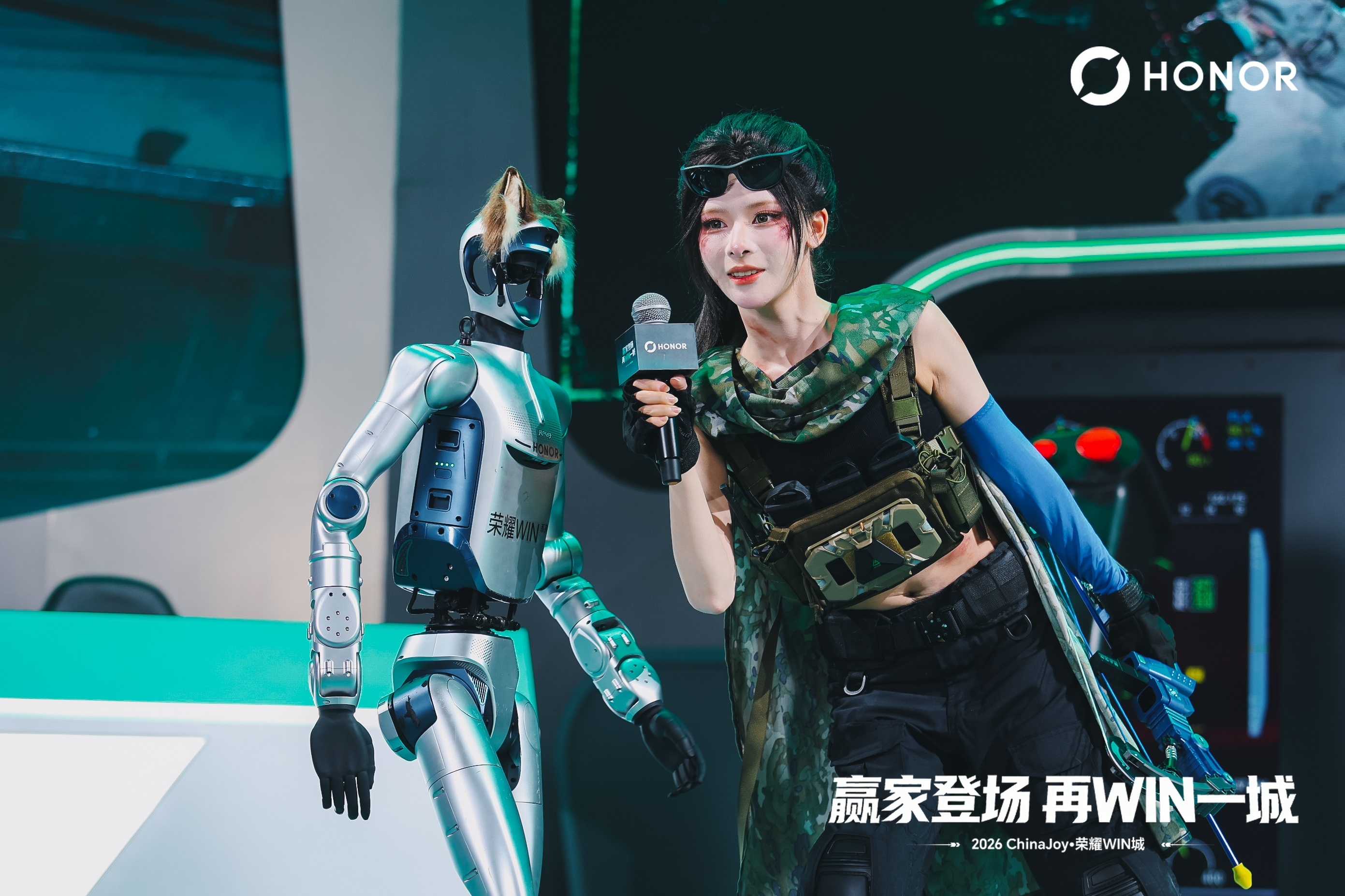 今年2026ChinaJoy展荣耀可太会整活儿了，直接请到三角洲顶流主播林树、猫
