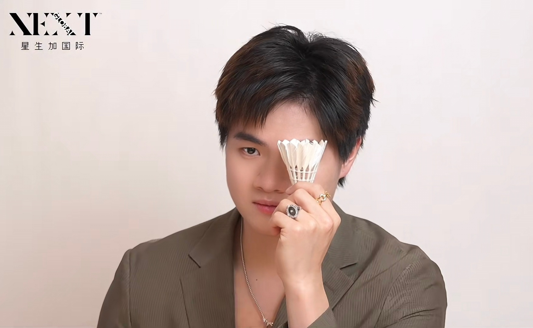 好萌啊好萌啊，上天入地再也找不到这么萌的了梁伟铿