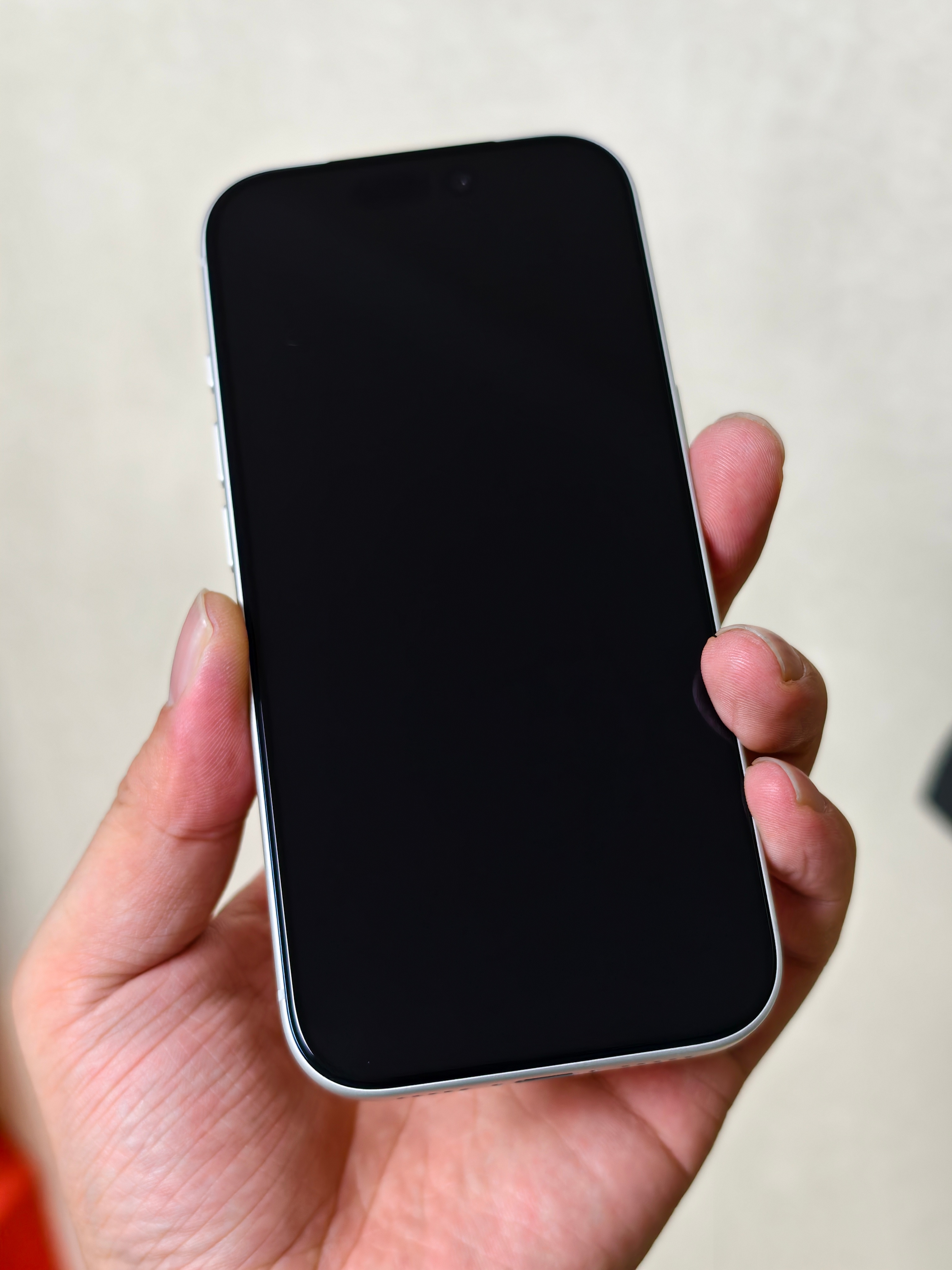 一直没找到合适的iPhone 17 Pro AR膜，忽然想起来迅泰大师影像套装里