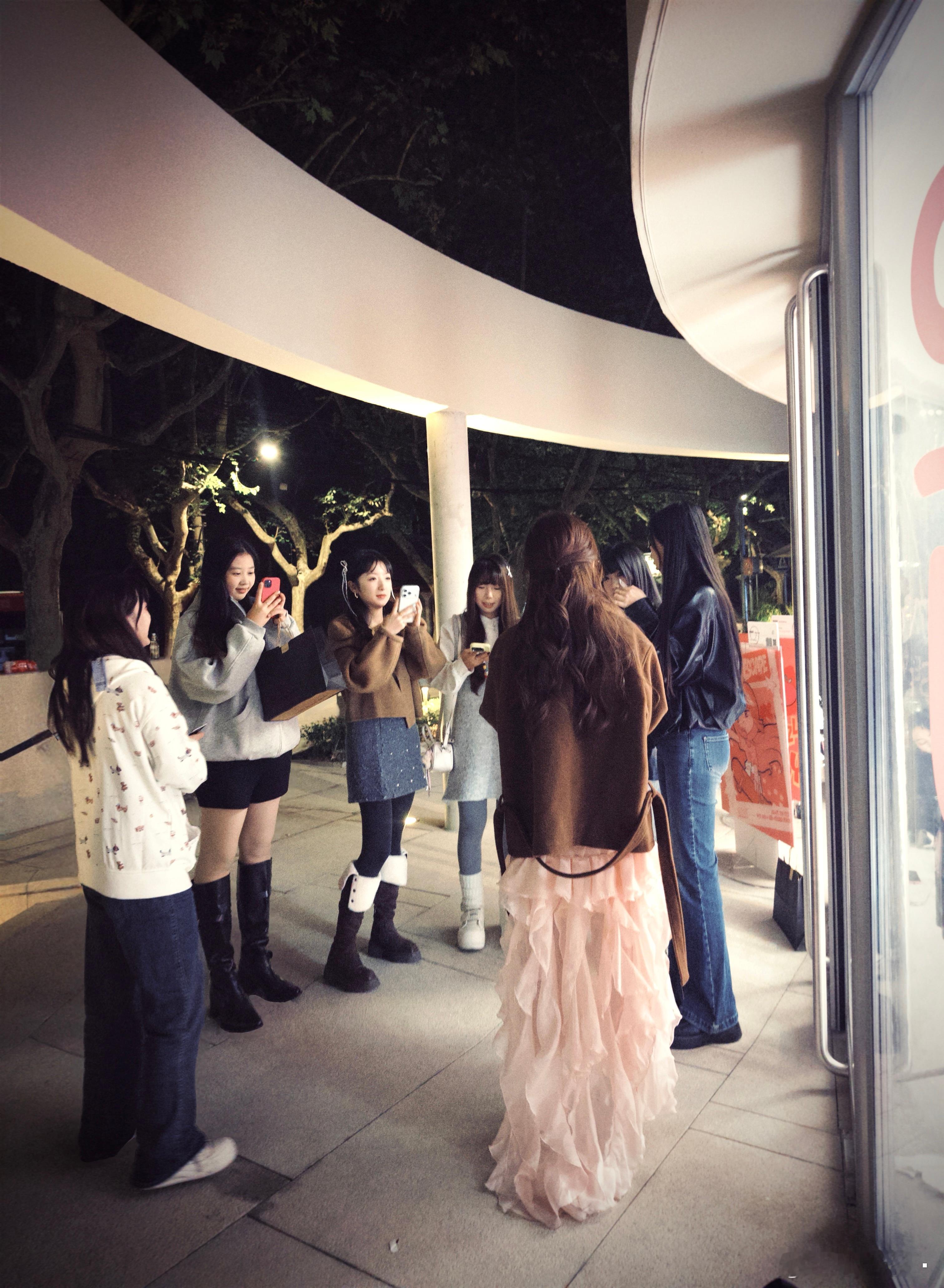 我爱你们 不止今天！希望下次见面的时候不许哭哭哦～ ​​​