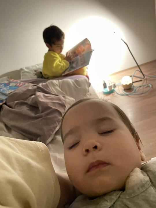 此时此刻世界都安静了！母爱又回归了
