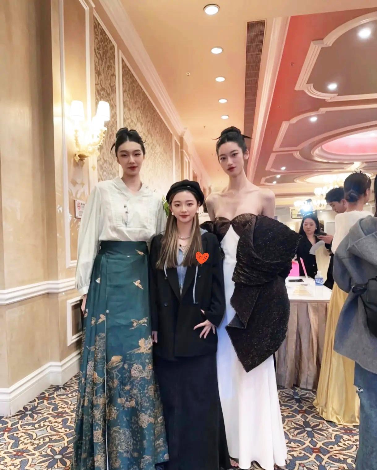 你信吗？
一个女孩子即使长得再美，
但是如果个子太矮，
怎么也不会成为大美女的，