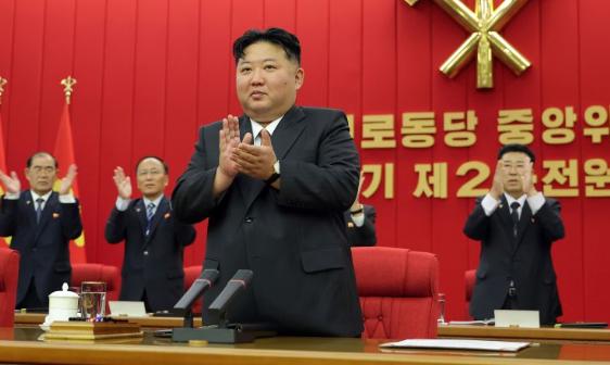 金正恩表示：美国和韩国种种行为严重恶化朝鲜半岛局势，再次重申“加强核武力”原则，
