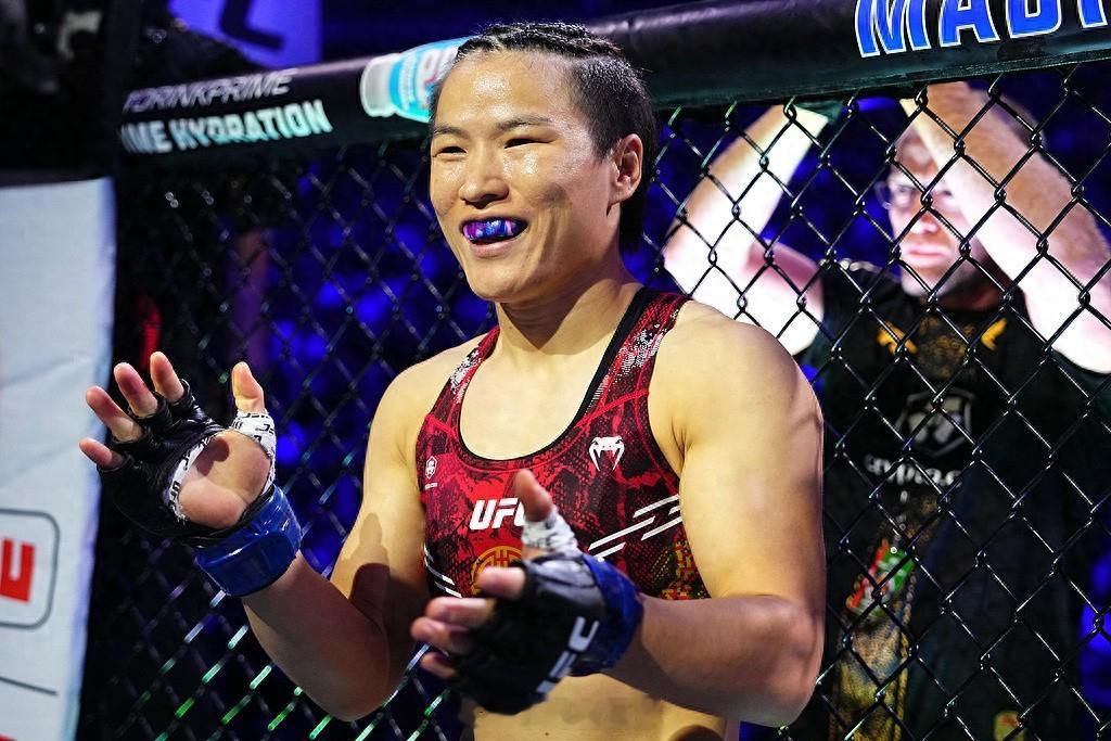 UFC322女子蝇量级冠军战在纽约麦迪逊广场花园举行，35岁的张伟丽升重挑战舍甫