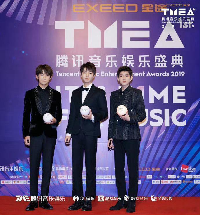 TMEA见证从TFBOYS到TOPTMEA把TF家族的时代感集齐了，一代二代三代