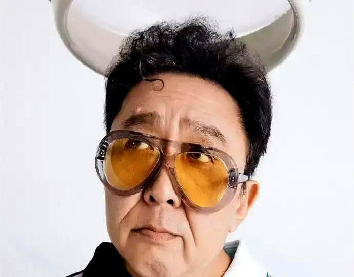 当年所有人都劝于谦跑路，离郭德纲远点。
他一句话，死磕出了个德云社。
“郭德纲不