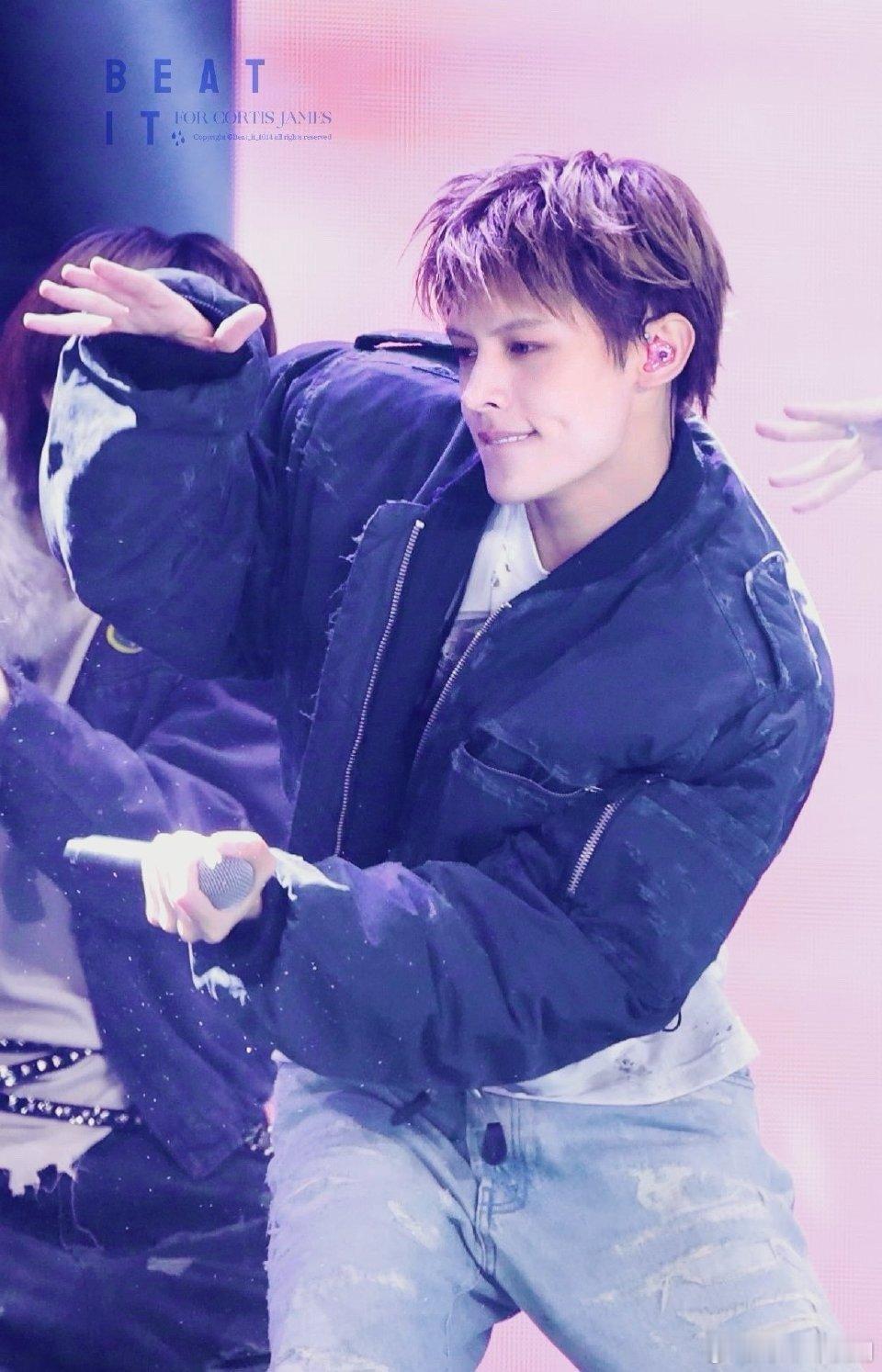 赵雨凡JAMES  🦅赵雨凡全能制作人 𝓙𝓐𝓜𝓔𝓢全能实力出类拔萃✅