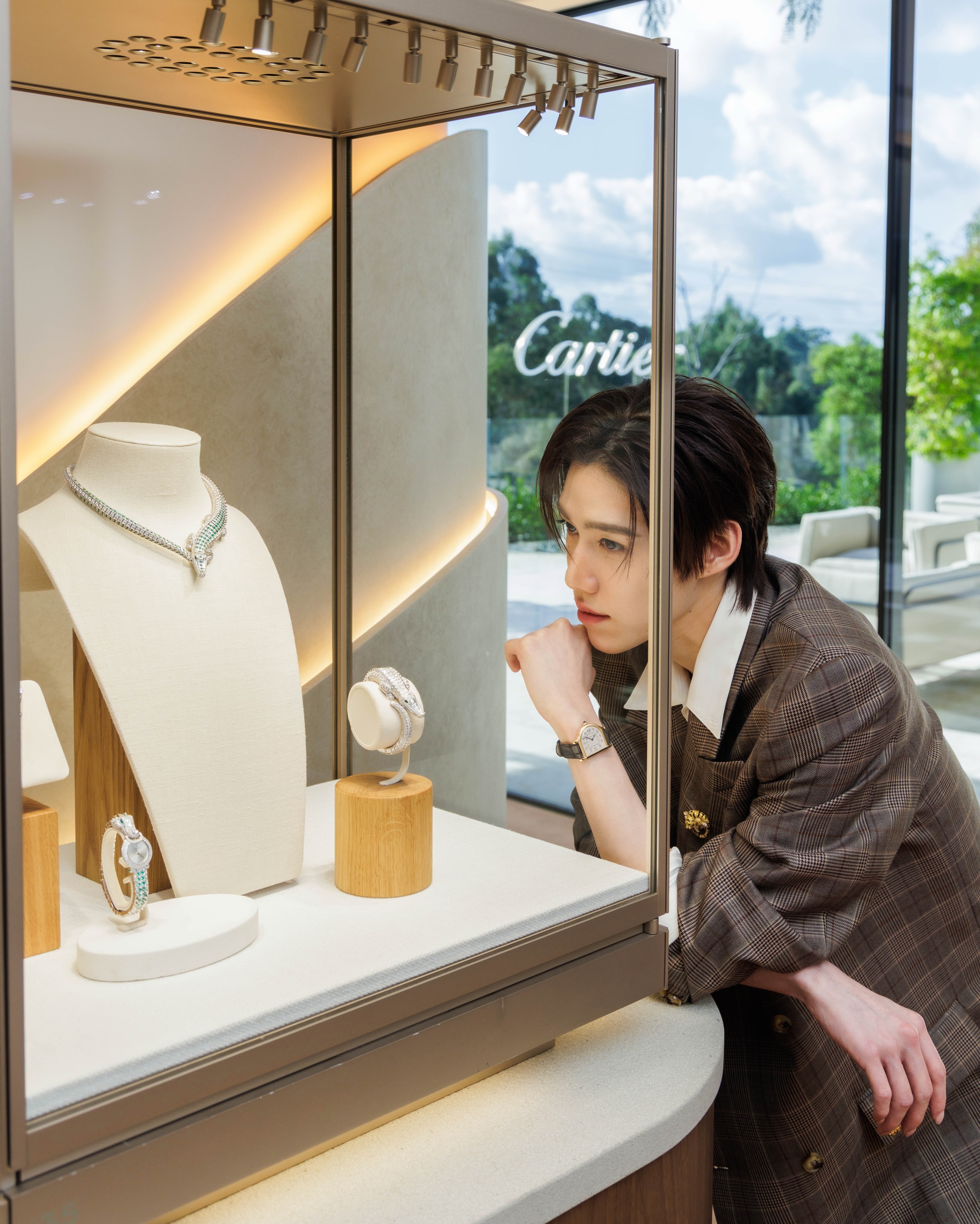 PP Kritt x Cartier Exhibition签约卡地亚后亮相线下展