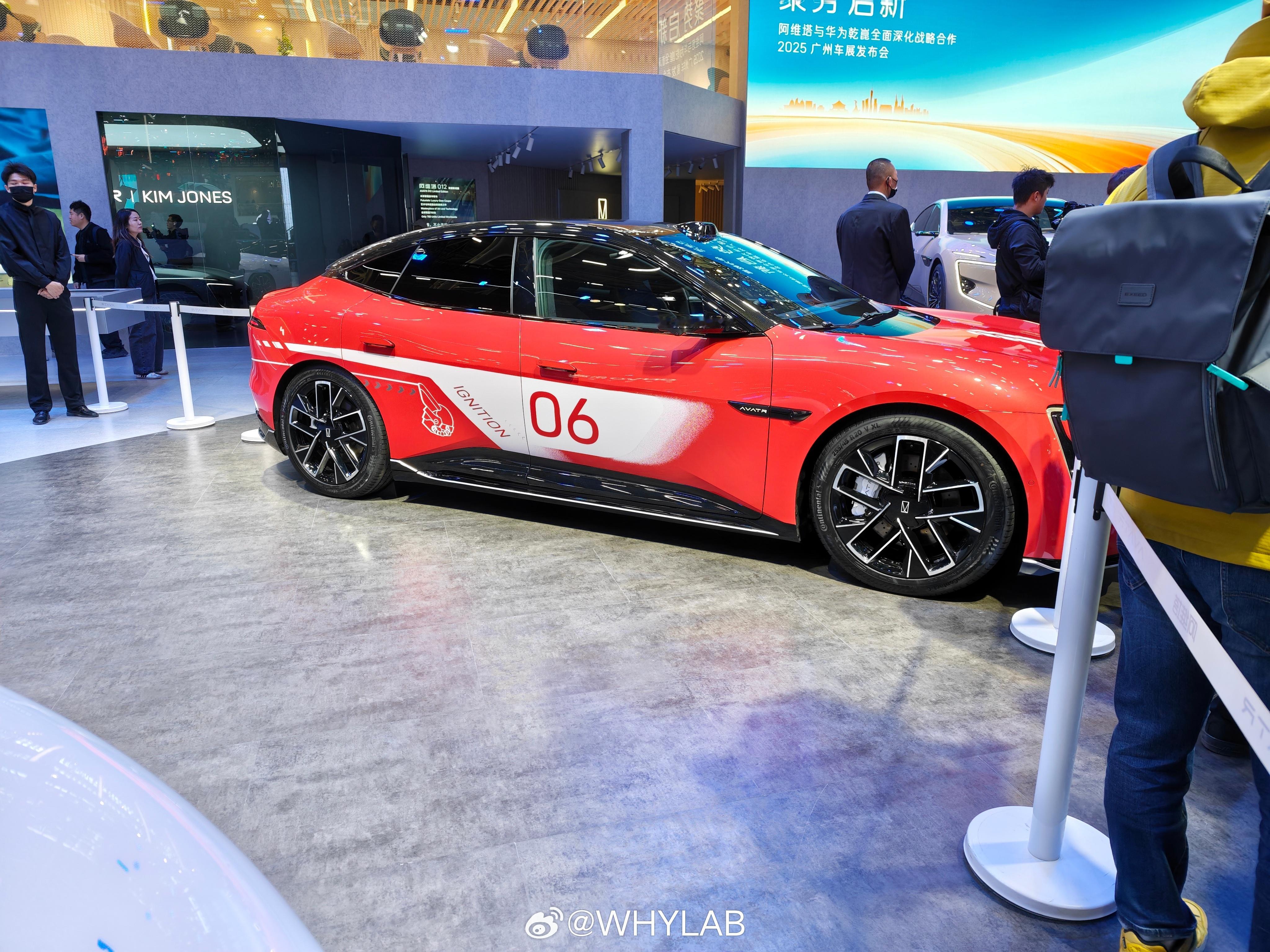 长安和华为的合作早在 2019 年就开始了，阿维塔也是最早一批跟华为乾崑合作的车