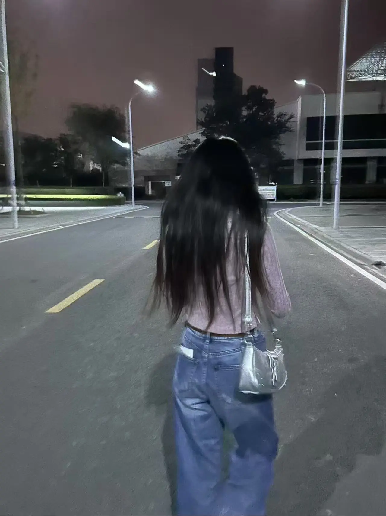 她留给你 是背影