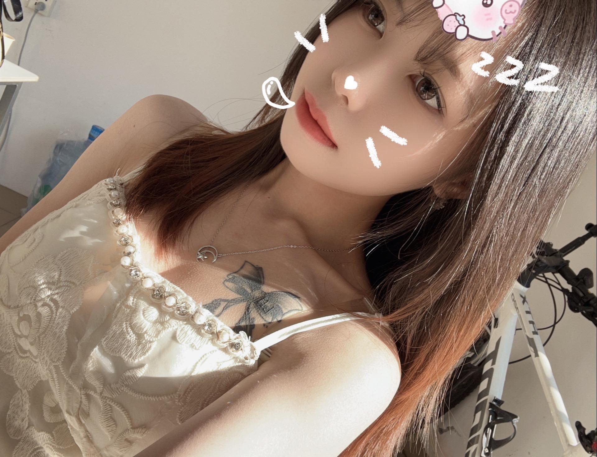 赚更多的钱 走更远的路 其余的在生活面前不值一提