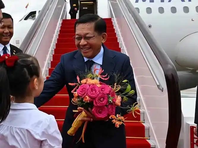 越南副部长刚落马，国会主席立马率团抵京，中方这波操作超出预料
很多人一看到"越南