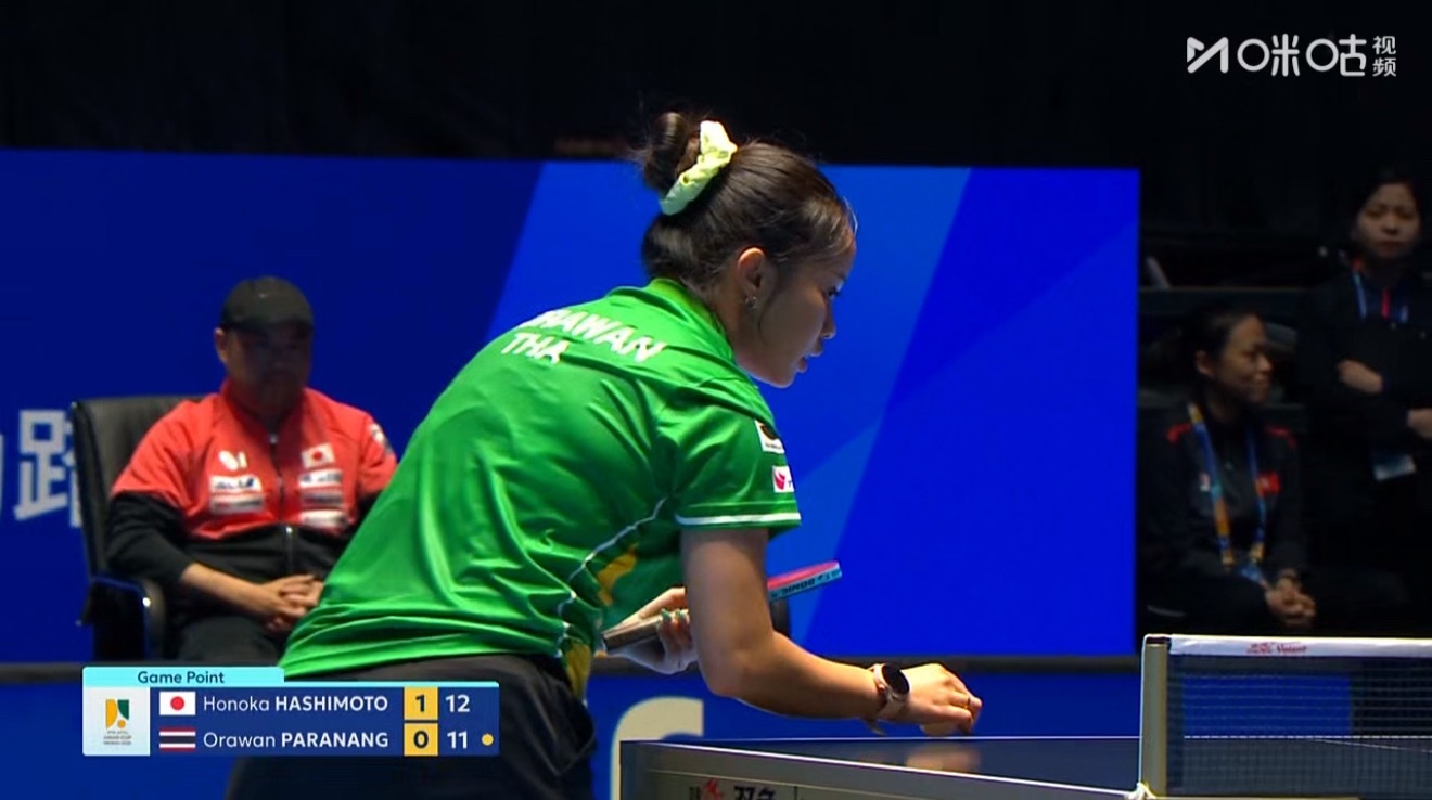 桥本帆乃香2-0奥拉万（15-13 13-11）泰妹崩溃了 爆分拿不下