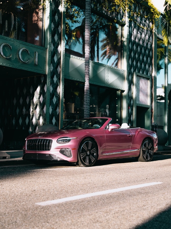 一款帕里斯·希尔顿都会赞成的宾利宾利比佛利山庄推出这款2026年款宾利Conti