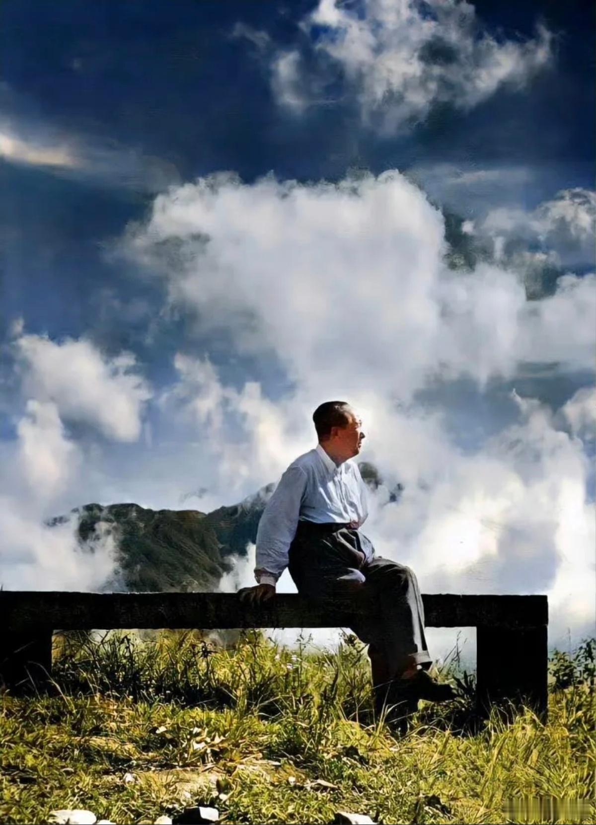 纪念毛主席诞辰132周年【太阳出来照四方，毛主席的思想闪金光】人们常说，时间证明