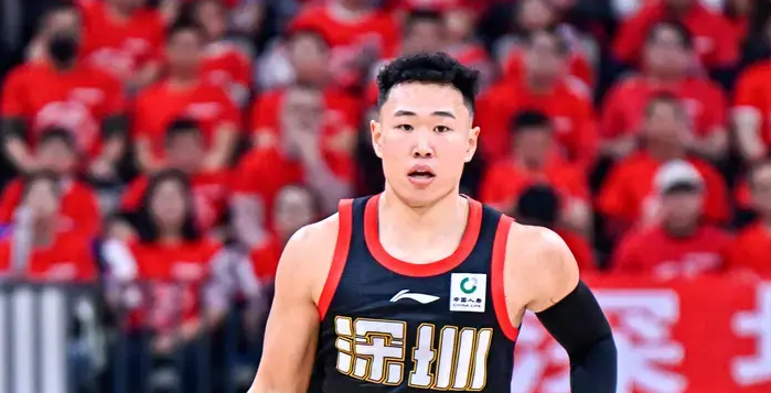 贺希宁谈外号“铁人”：我一直以这样的状态打球，这是常态