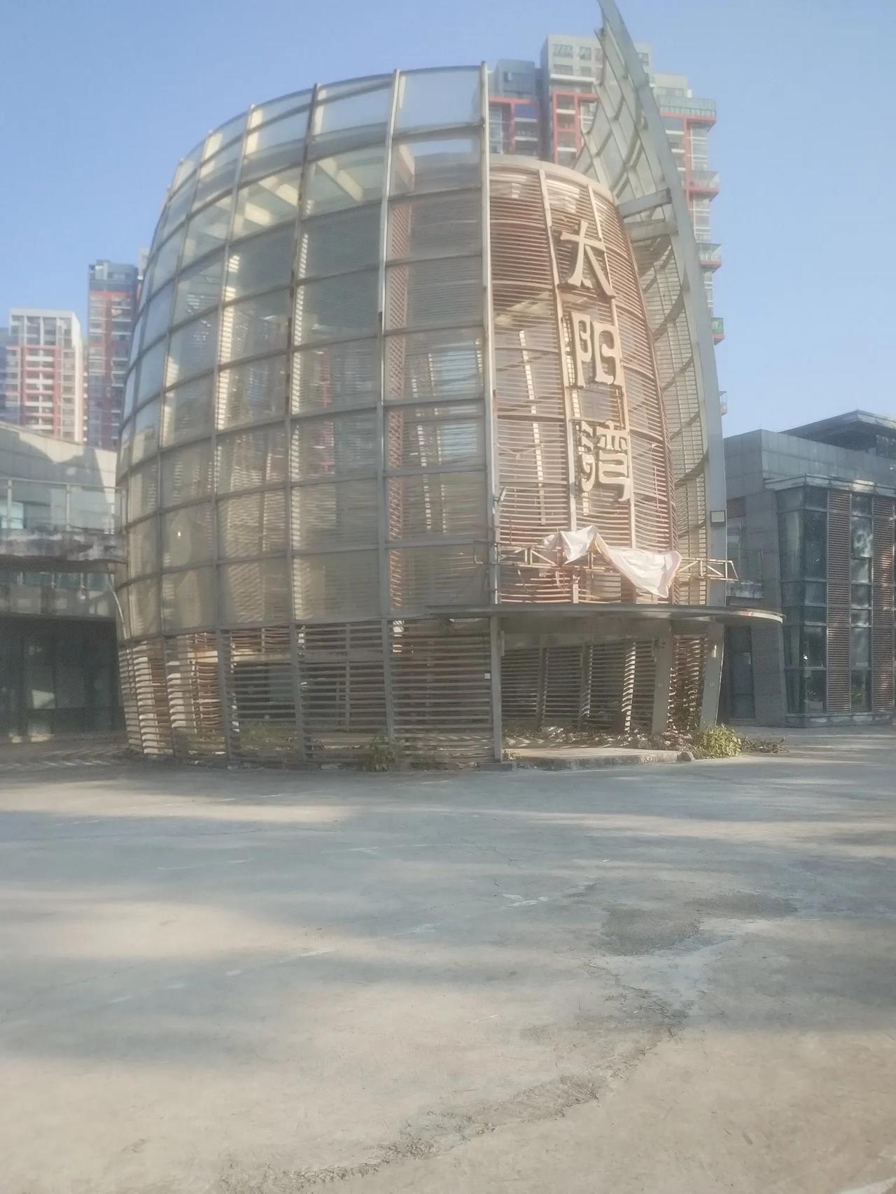 惠州爆料 惠州身边事 
          大亚湾西区，龙海二路旁边的大面积商铺