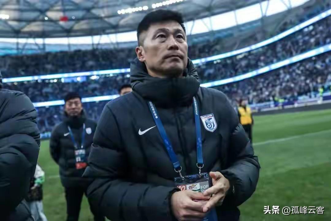 两场比赛净丢九球，是英博的客场虫作祟还是后防太拖沓？
昨晚大连英博客战武汉三镇，