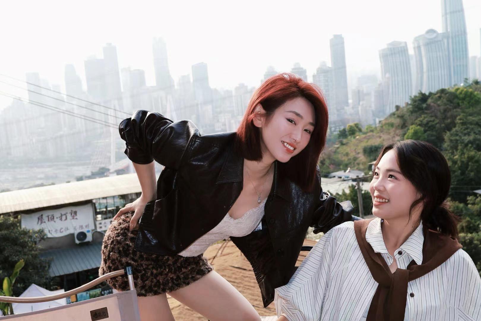 2011年 小学六年级 我们的故事就此开始…