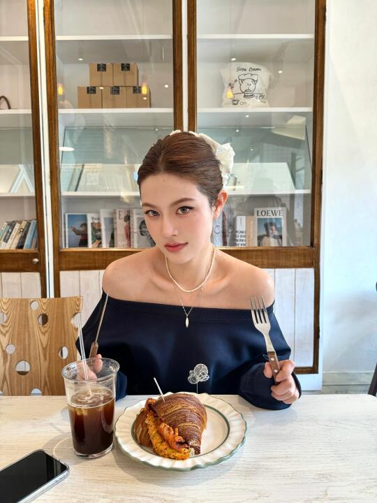 坐姿吃饭合集🥯