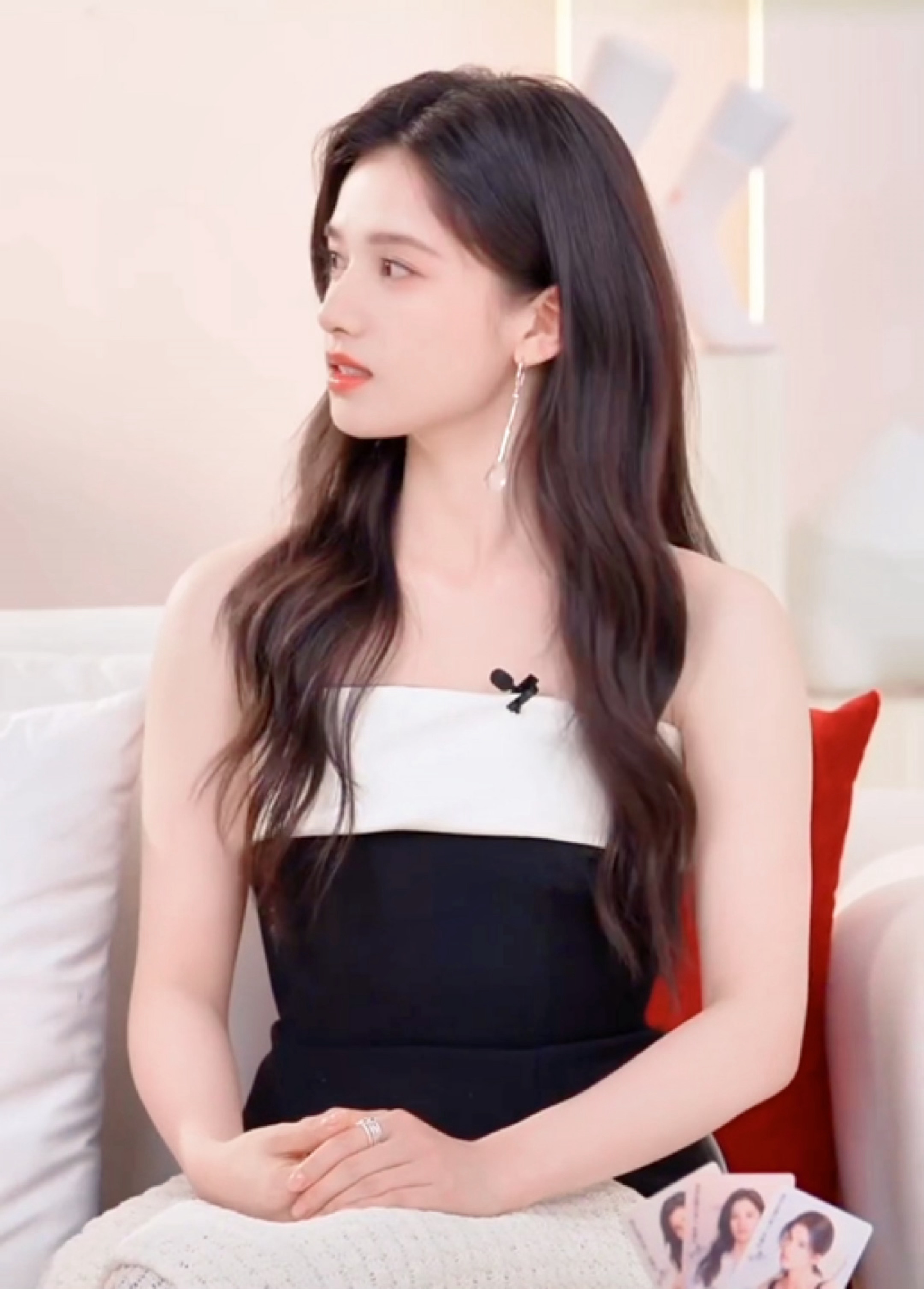 姐姐姐姐姐姐姐张婧仪大波浪姐感无敌🥰张婧仪大波浪姐感张婧仪直播