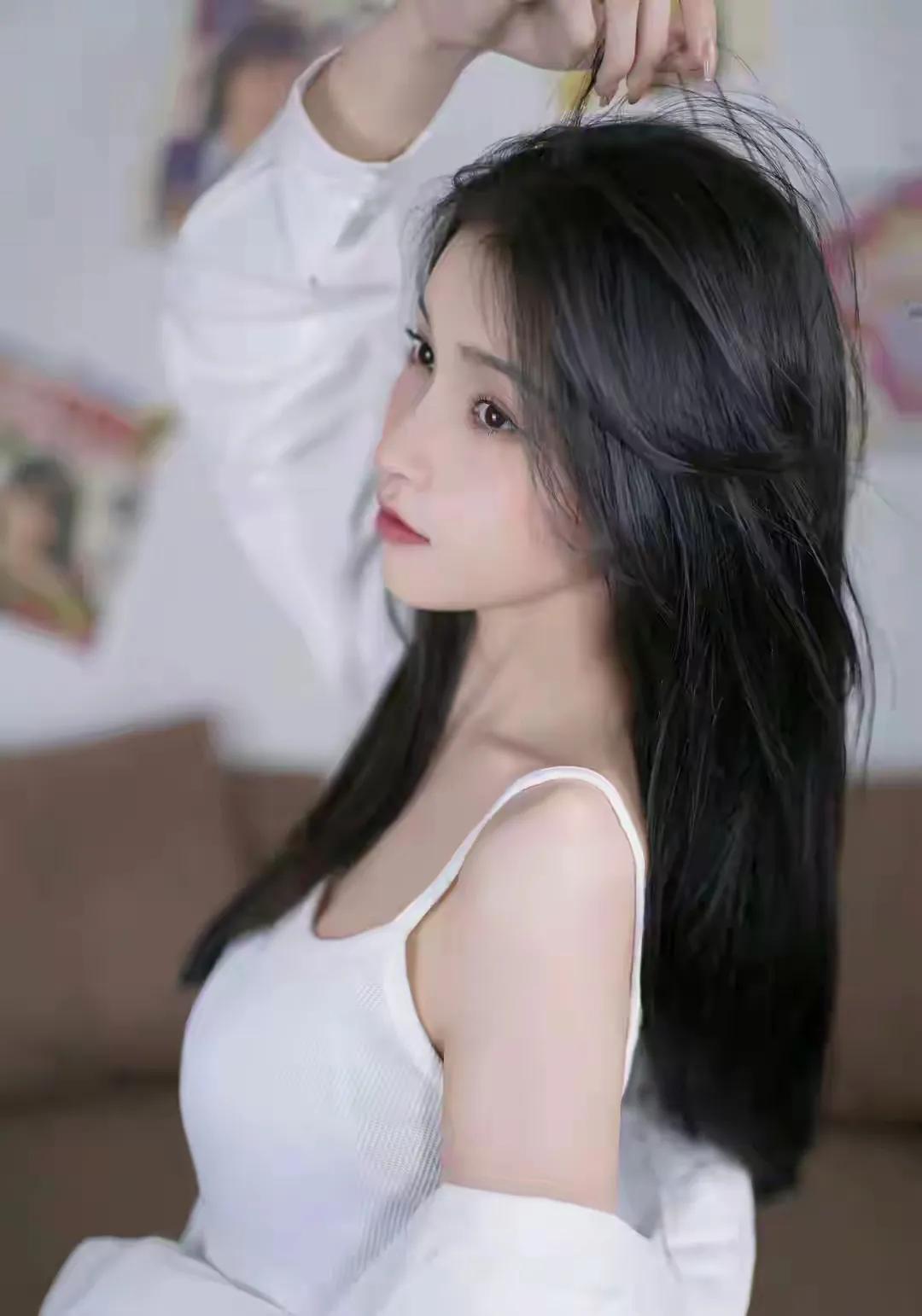 什么样的女生最让男生心动心烦意乱的时候，如何快速调整自己 女生心动迹象 什么样的