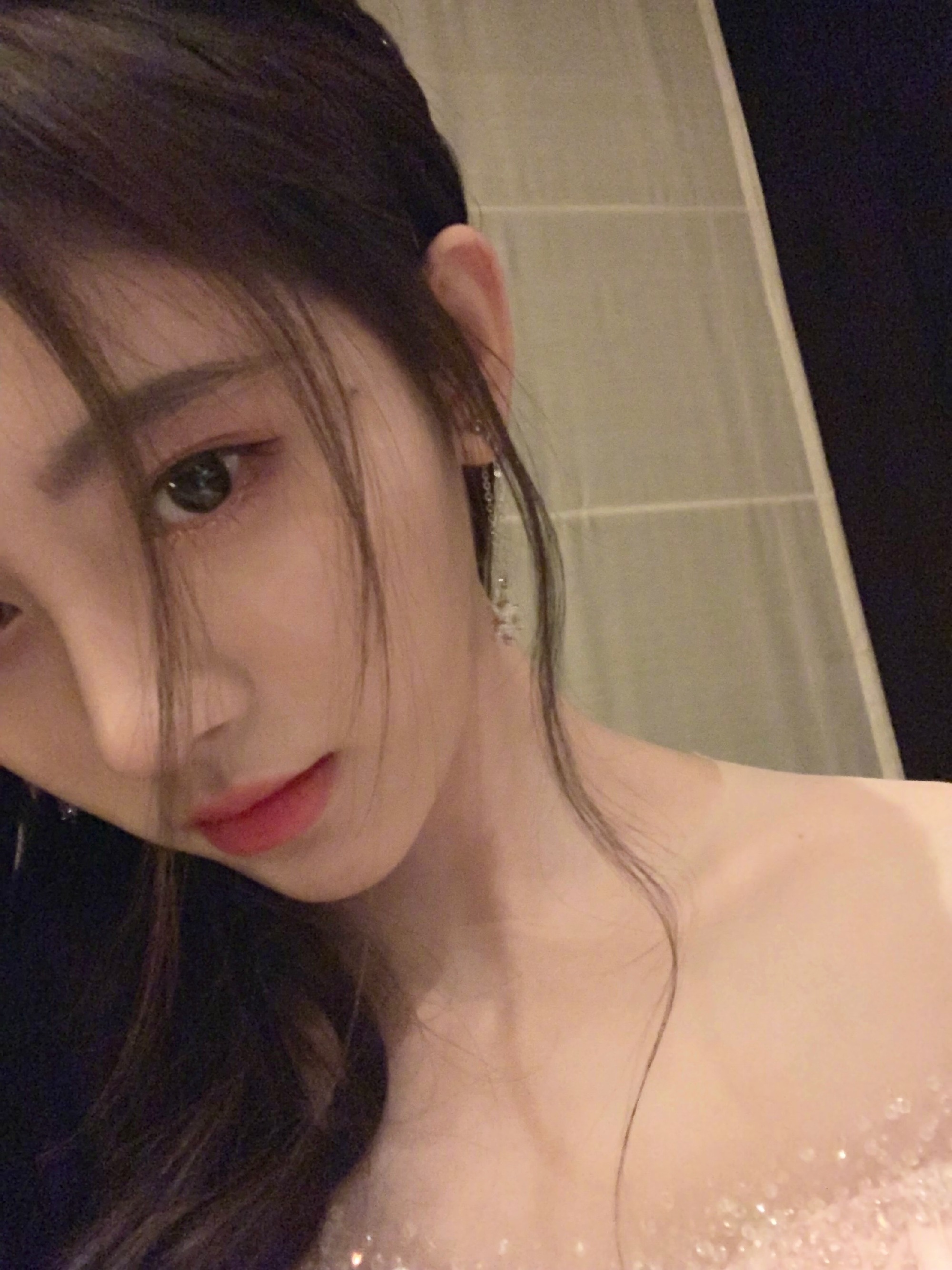 jjy “可以脆弱  可以是不完美的”