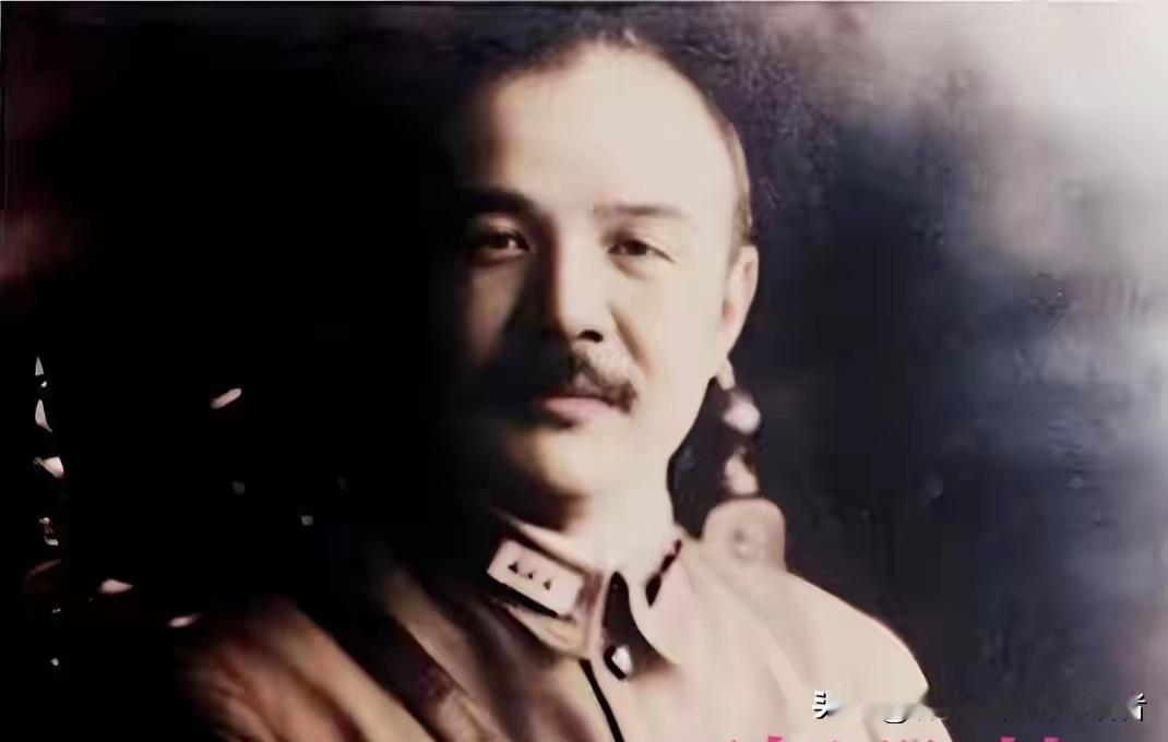 1939年，彭德怀单刀赴会劝孙殿英：枪口别对内，孙：兄弟我全听你们的
 
193