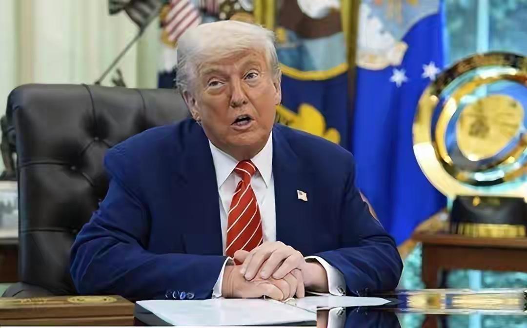 谁能想到，老黄年初那句玩笑话，这么快就应验了。

4月24号，DeepSeek新