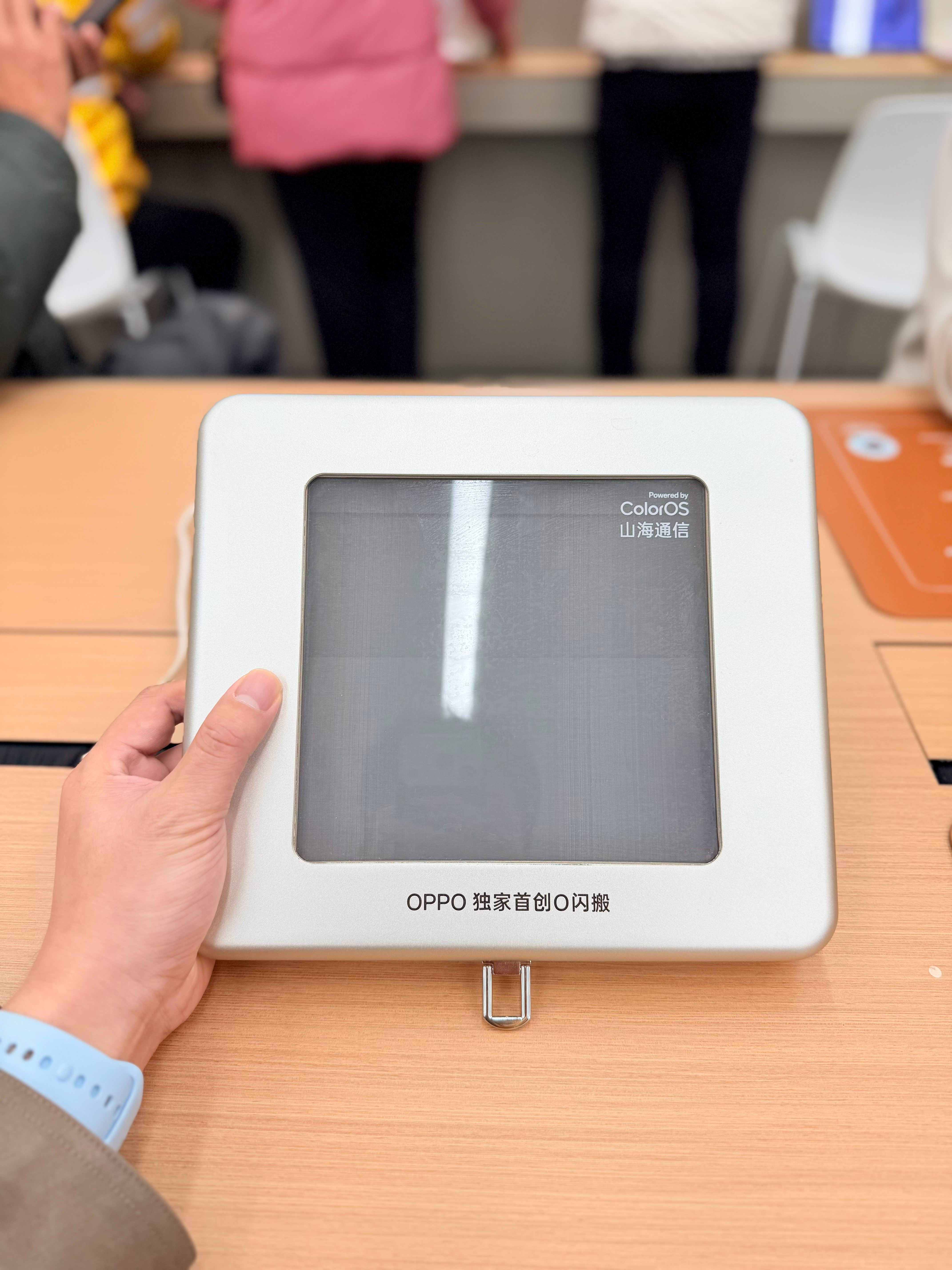 也是见到了OPPO“电饭锅门店小姐姐说，传数据确实强！ ​​​