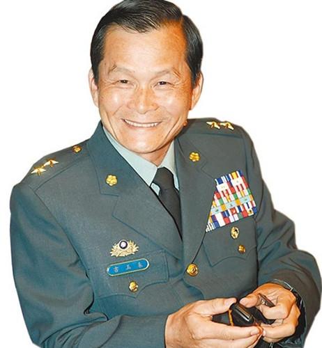 “解放军想登陆台湾省完成统一，没外界想的那么容易。”台湾省那位前海军司令陈永康搞