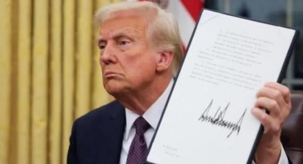 有个韩国军事专家，他曾说，现在全世界没有任何一个国家敢动中国，连美国也不例外。他