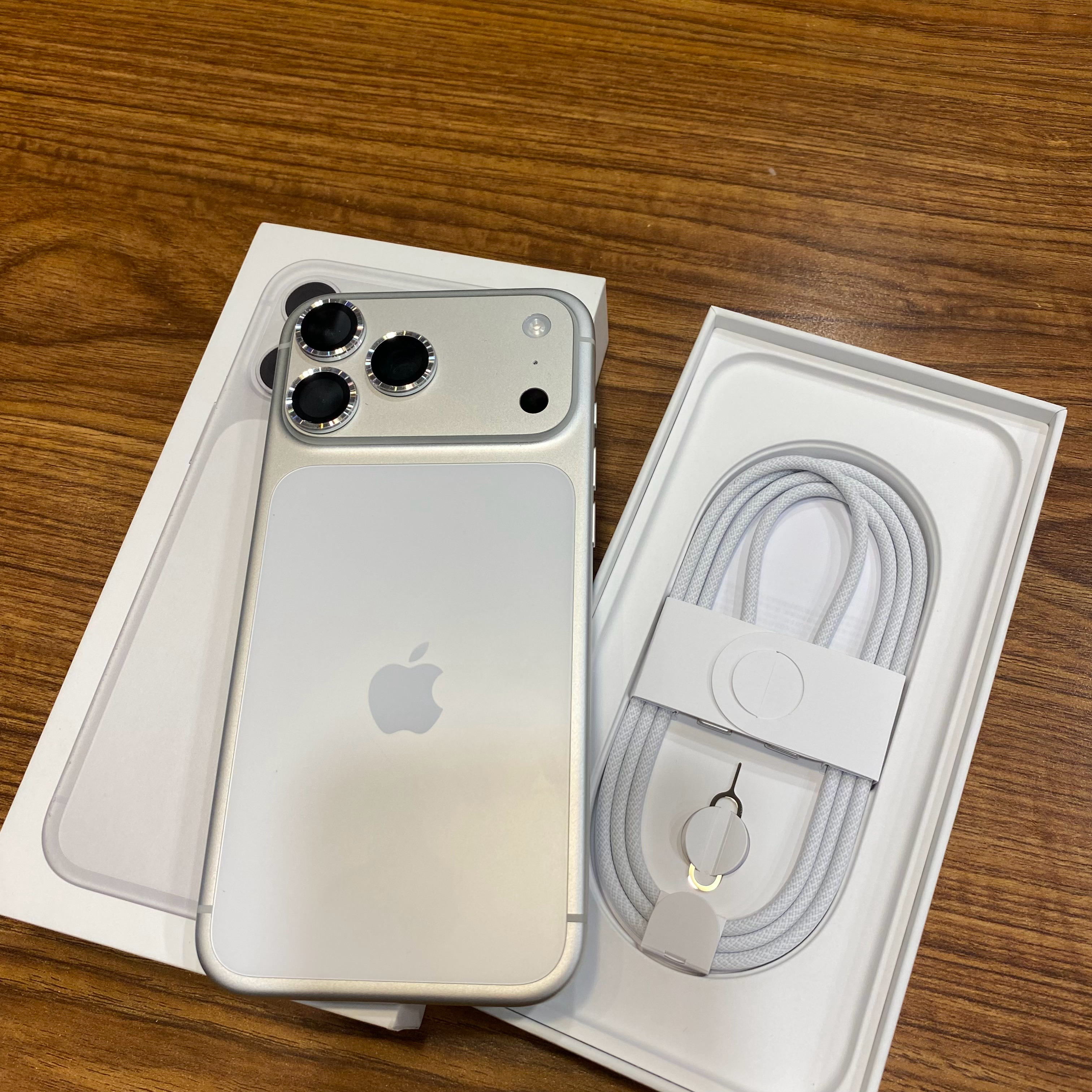 再说一万遍阿力甫是全世界最好的男朋友！！！！ 