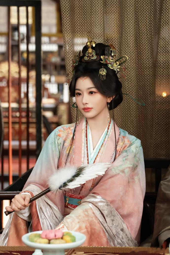 孔雪儿孔雪儿去哪儿进修的演技孔雪儿在昭阳公主这部作品里面的表现太好了啊，李述作为