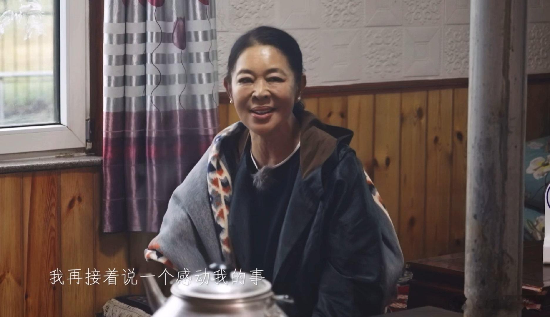 倪萍在节目里哭了一路倪萍夸尼格买提笑得咧开嘴倪萍在节目里哭了一路，真诚往往最打动